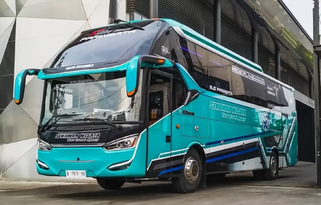 Sewa Bus Lombok Timur