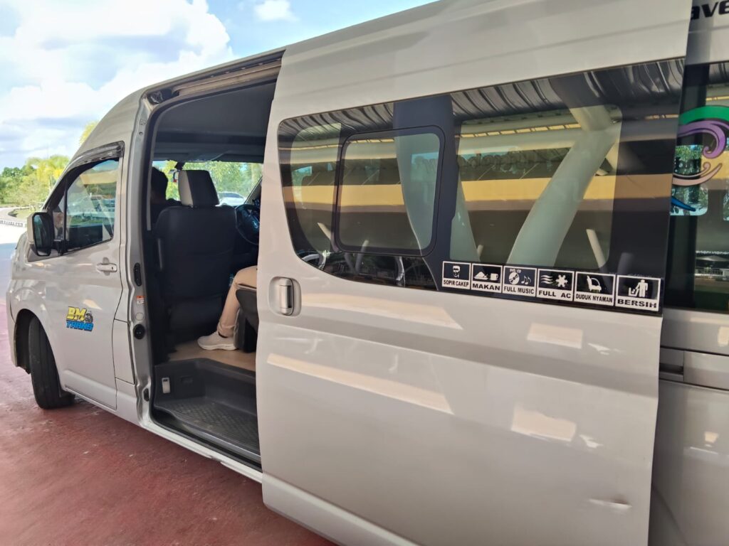 Sewa Mobil Sopir Lombok